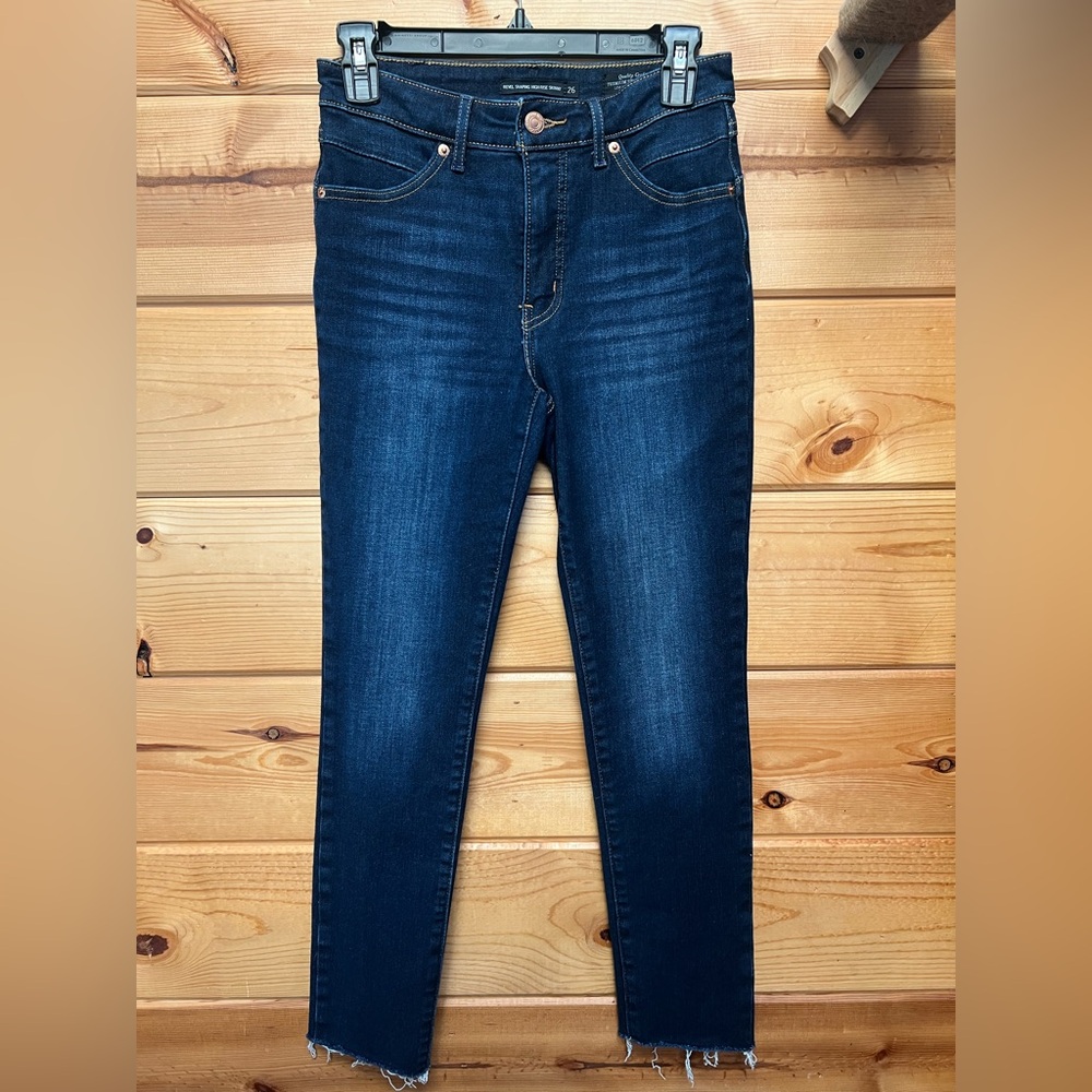 Levi Women’s Revel Shaping High Rise Skinny Jean
